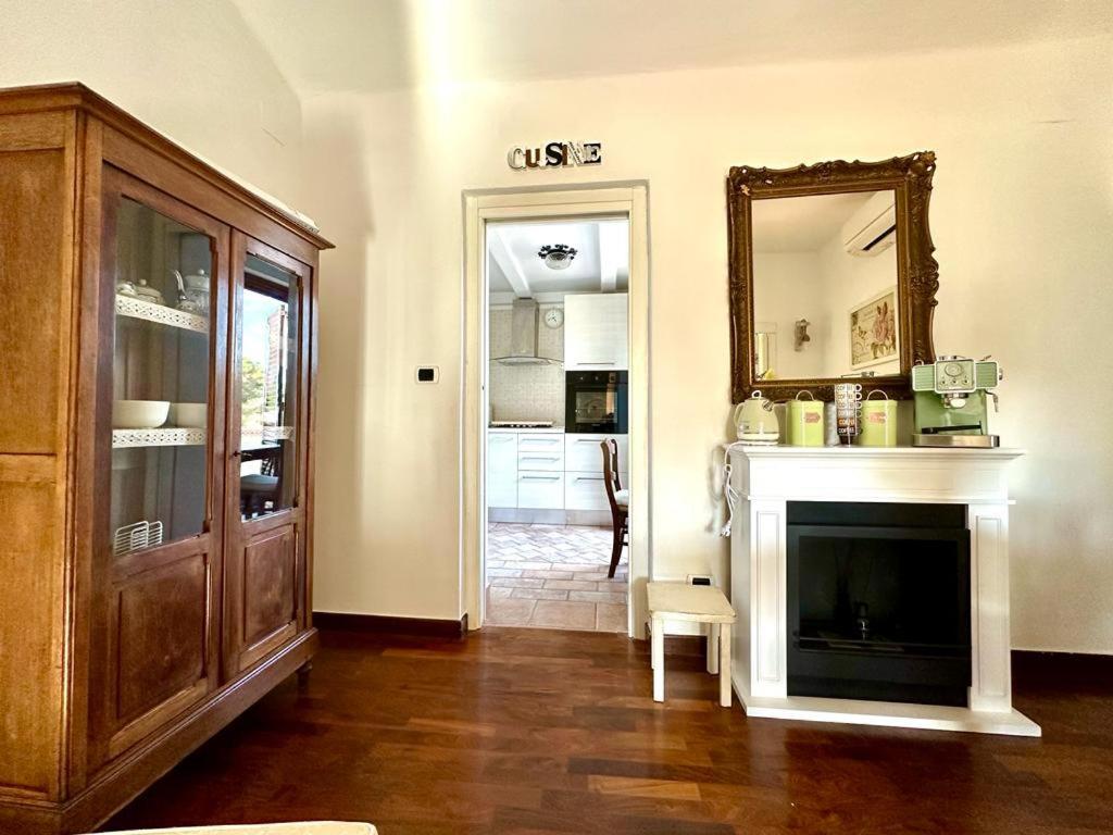 Apartmán Casa Danila Quercianella Exteriér fotografie